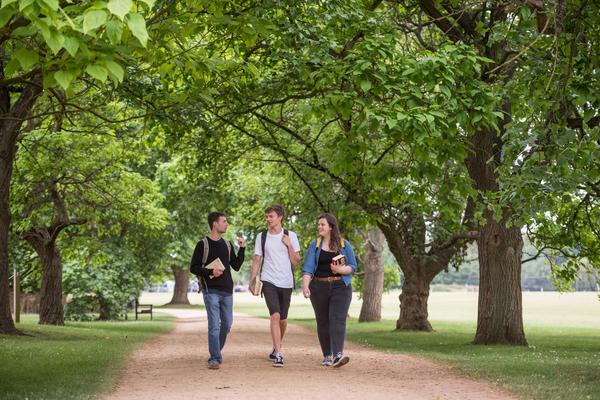 Students strolling in University Parks